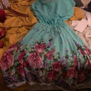 I am selling a dress